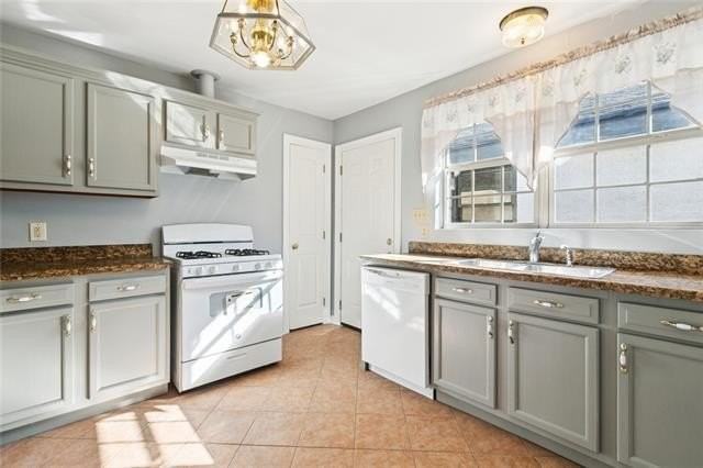 2527 N Prieur St - Photo 6 of 14