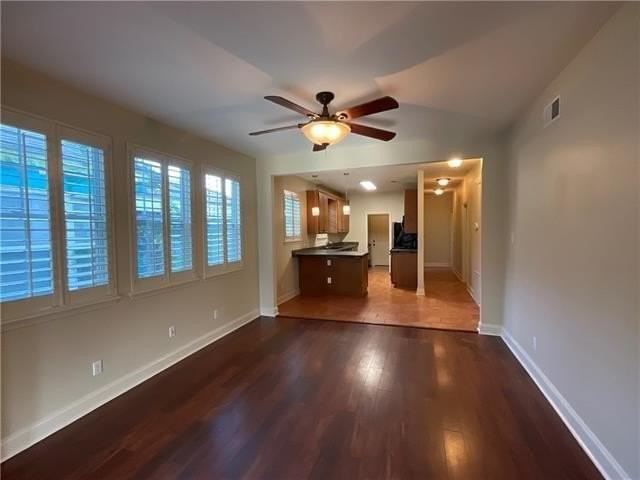 5495 Canal Blvd - Photo 6 of 34