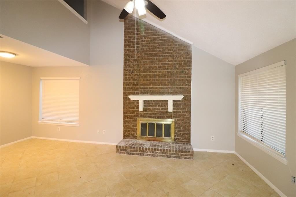 3708 Fort Hunt Dr - Photo 3 of 10