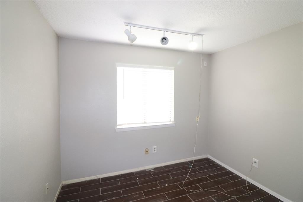 3708 Fort Hunt Dr - Photo 6 of 10