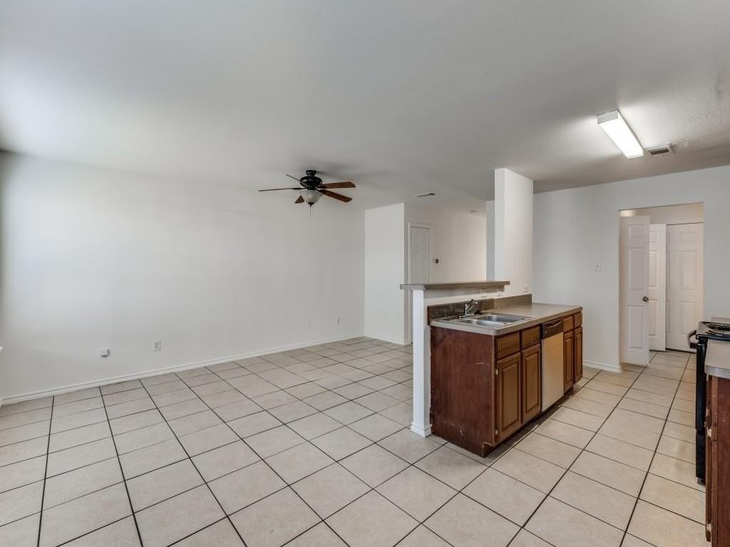 4516 Alamosa St - Photo 4 of 12