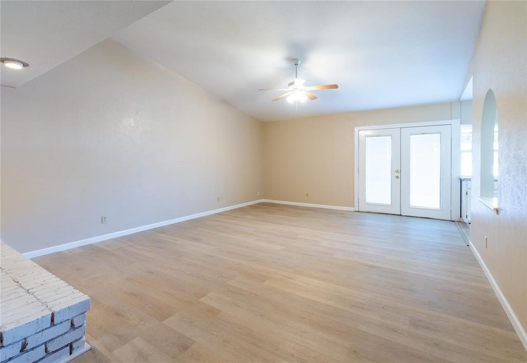 3101 Silverdale Ln - Photo 7 of 14