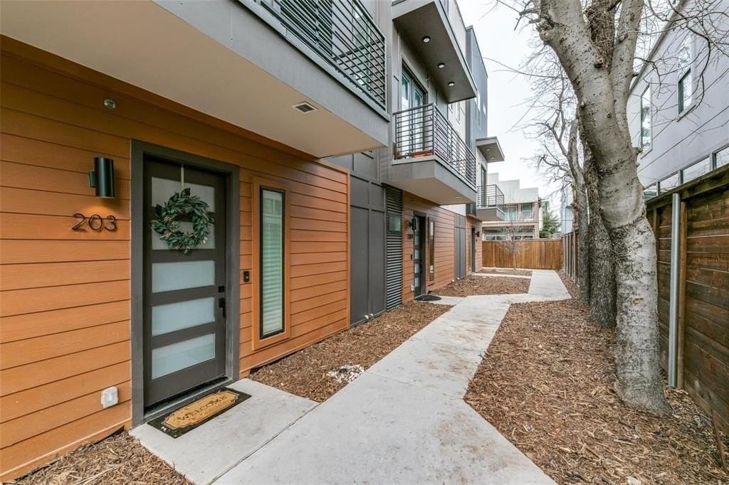 4205 Roseland Ave #203 - Photo 2 of 40