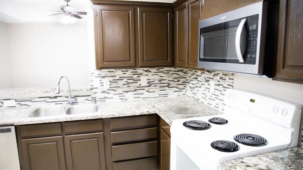 2129 Fawn Ridge Trl - Photo 2 of 28