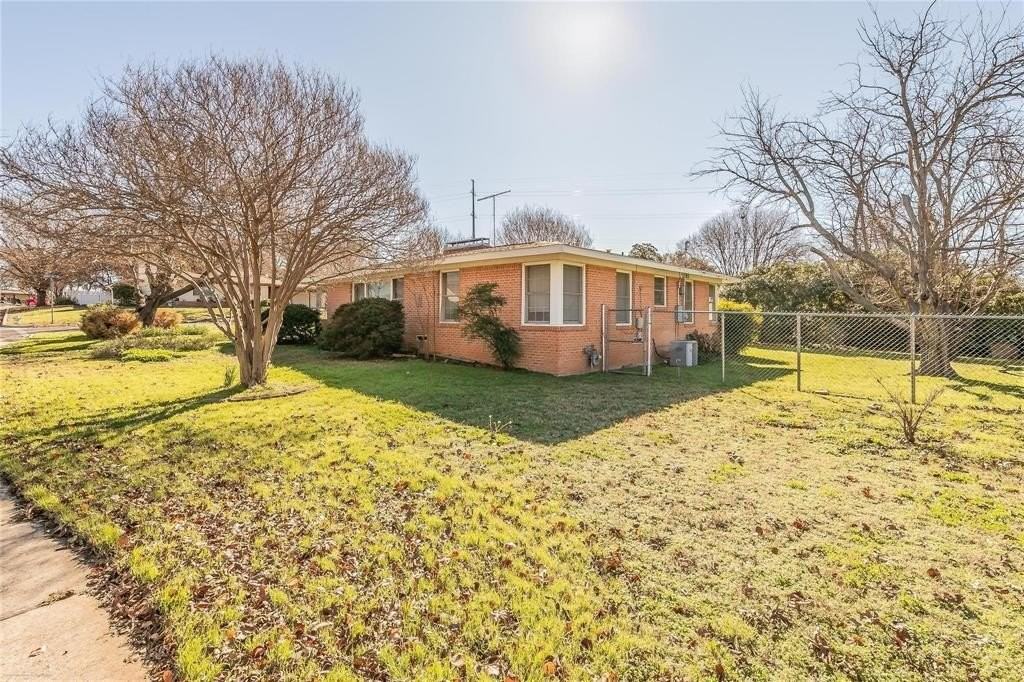 6956 Park Place Dr - Photo 5 of 14