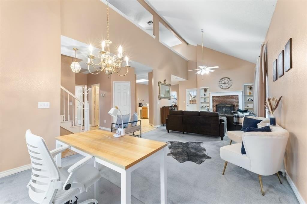 9513 Western Trl - Photo 2 of 27