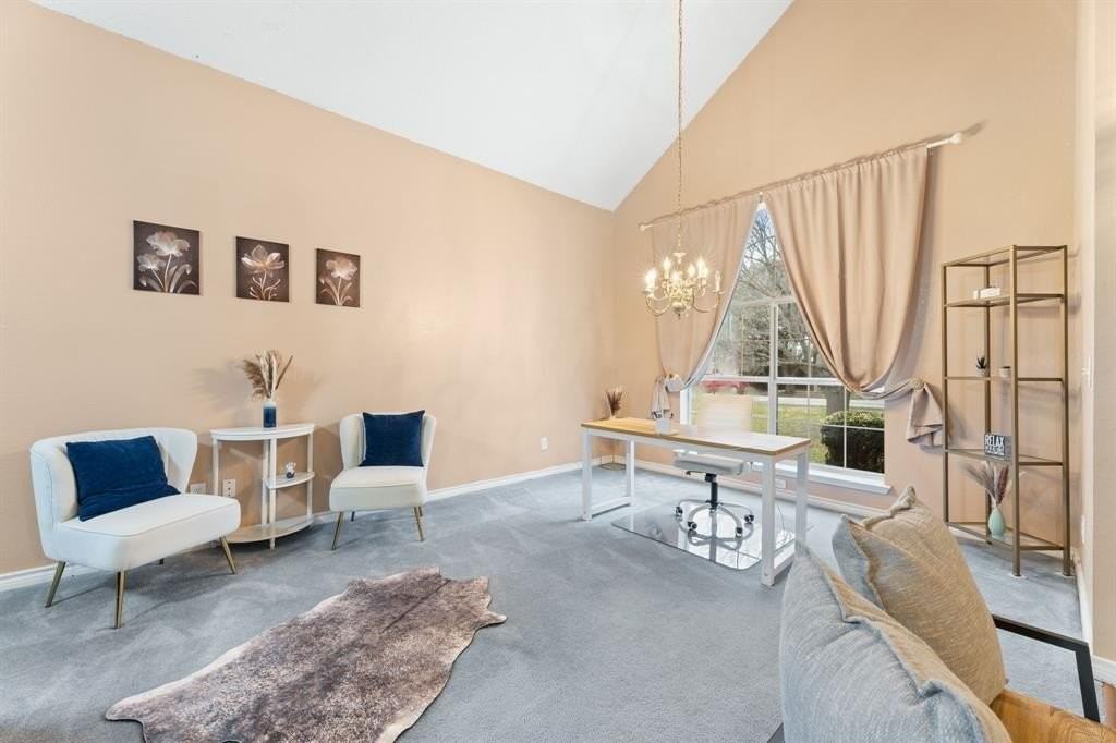 9513 Western Trl - Photo 3 of 27