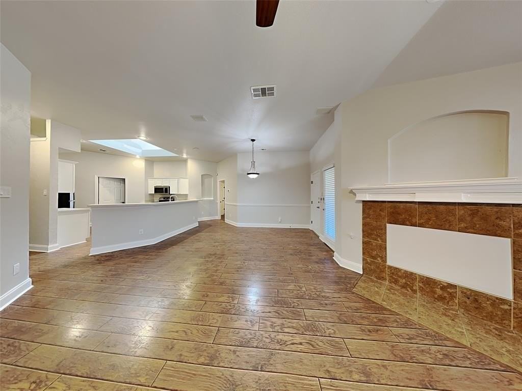 2461 Wagonwheel Dr - Photo 5 of 14