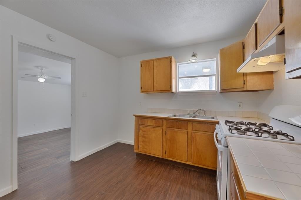 130 Westway Dr - Photo 5 of 14