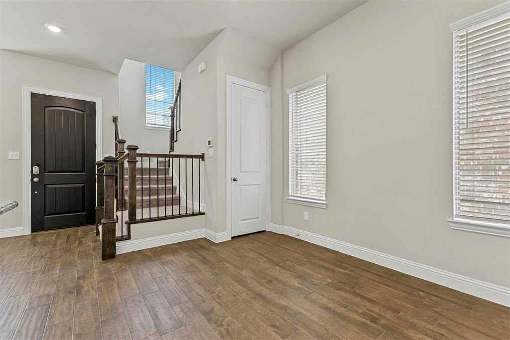 2221 Apex Dr - Photo 6 of 17