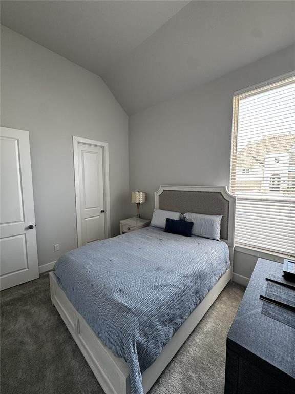 3880 Verona St - Photo 7 of 39