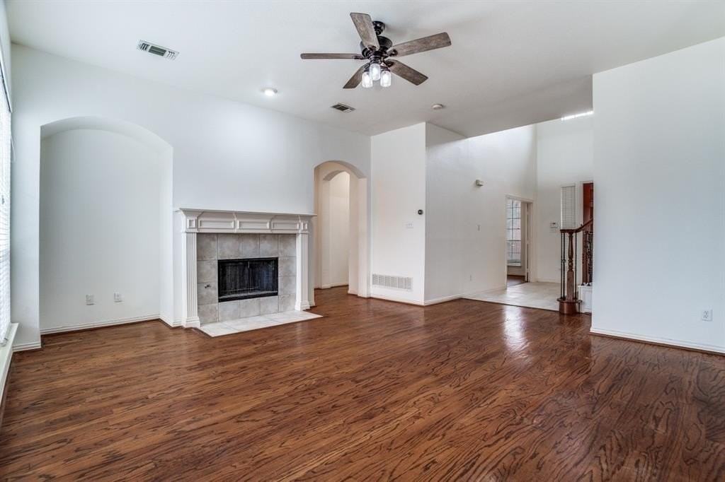 1512 Westmont Dr - Photo 5 of 24