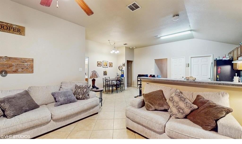 628 Bent Oak Dr - Photo 2 of 15