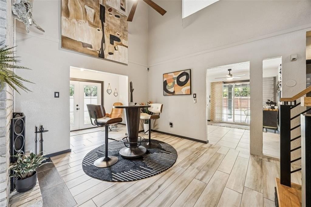 3601 Colosseum Way - Photo 7 of 28