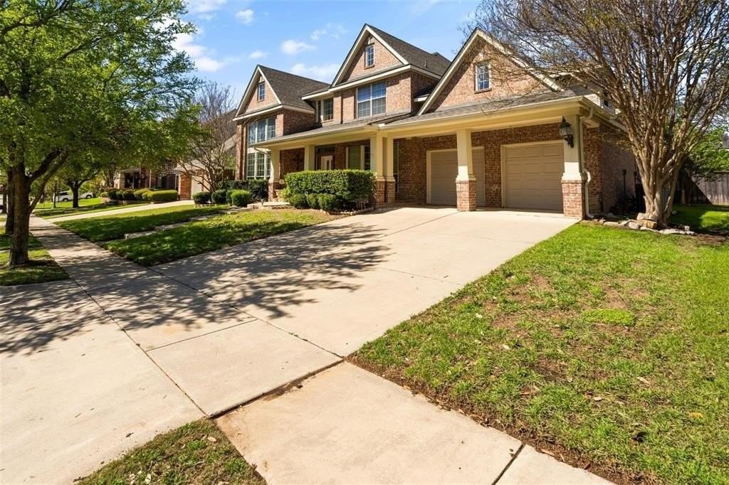 8036 Ocean Dr - Photo 2 of 34