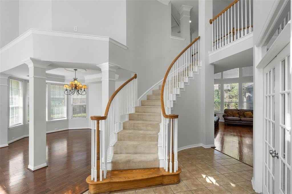 8036 Ocean Dr - Photo 4 of 34