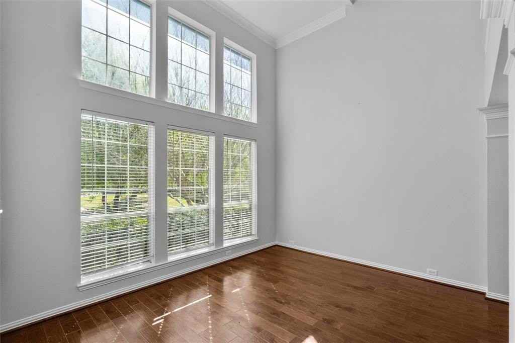 8036 Ocean Dr - Photo 7 of 34