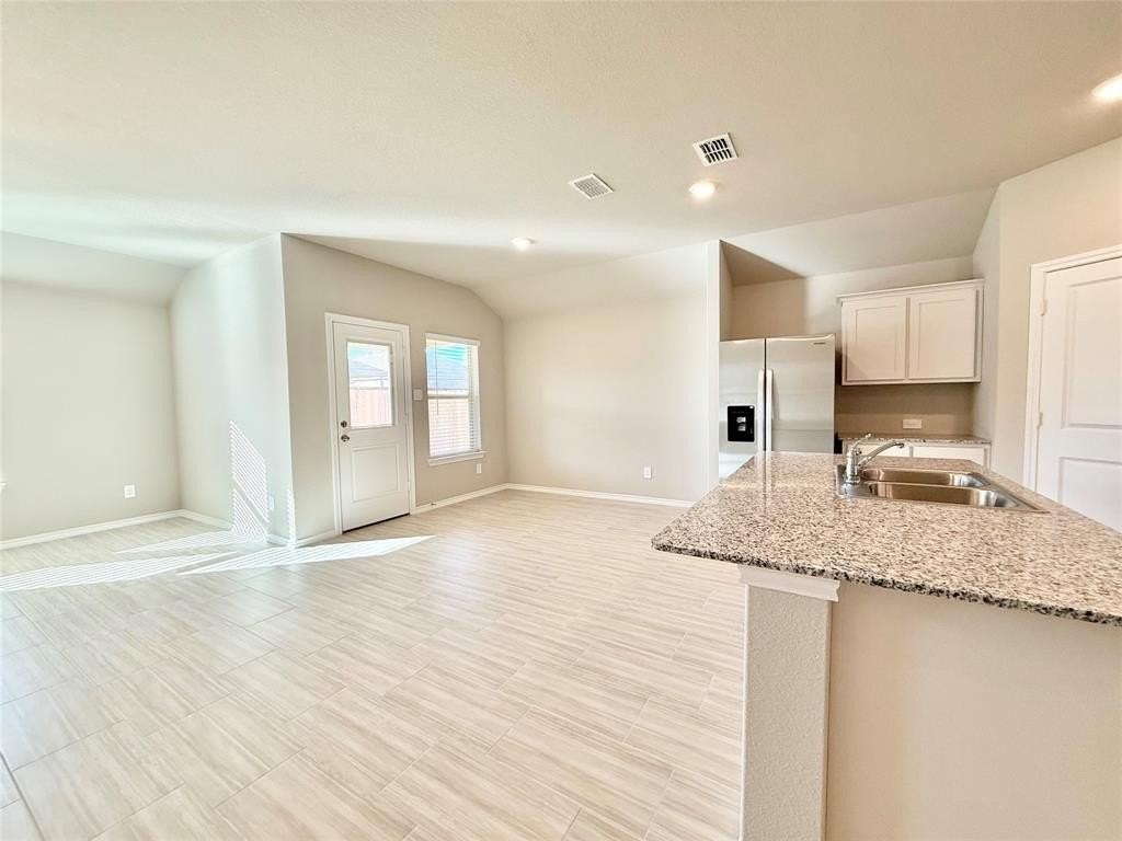 8449 Hollymead Ln - Photo 6 of 24