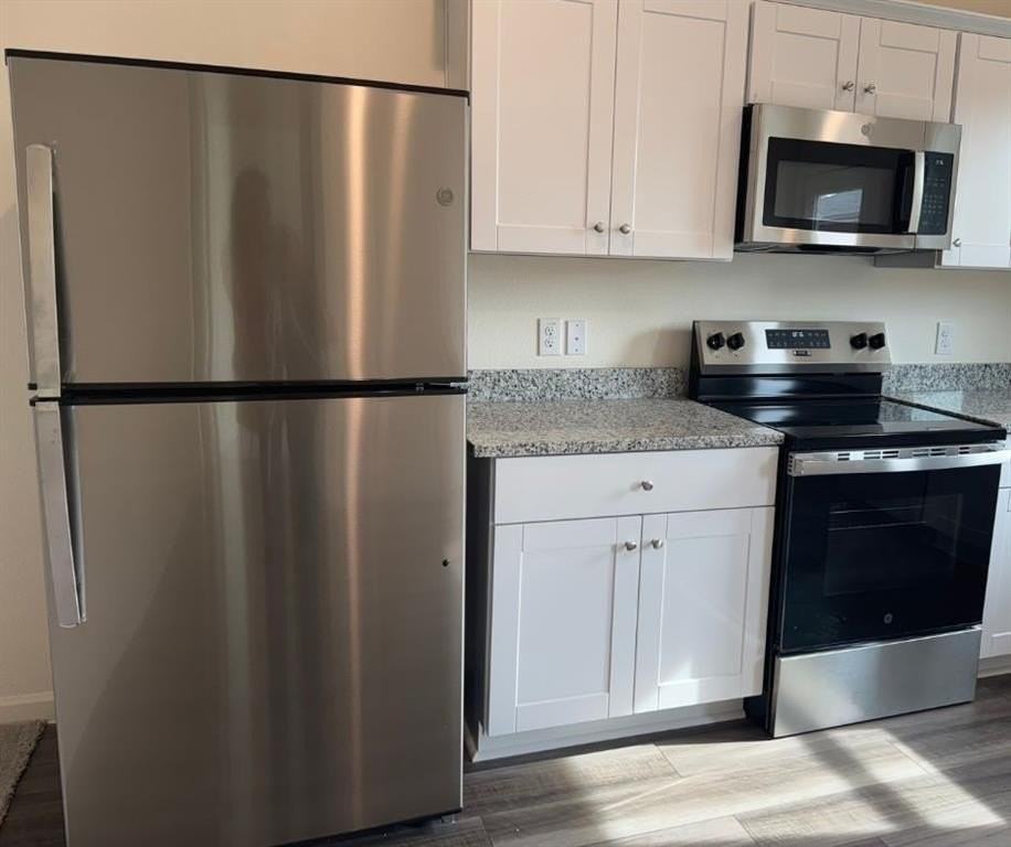 5948 Sahara Dr - Photo 6 of 22