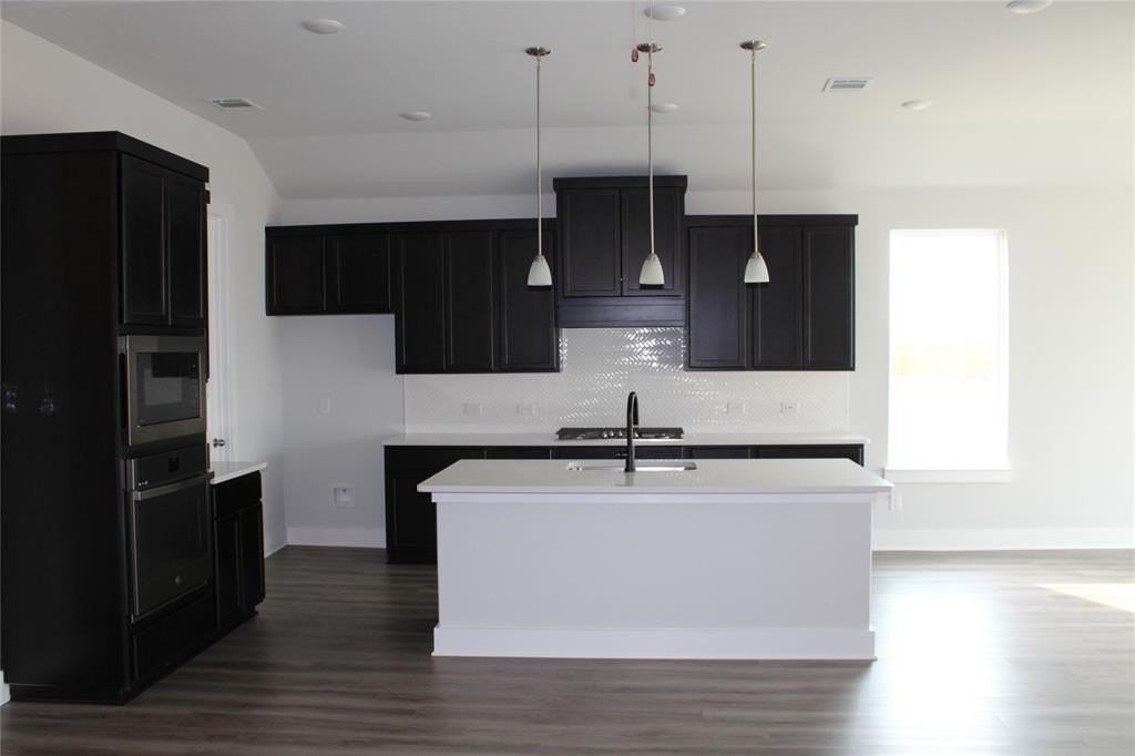 1821 Briar Rose Dr - Photo 6 of 39