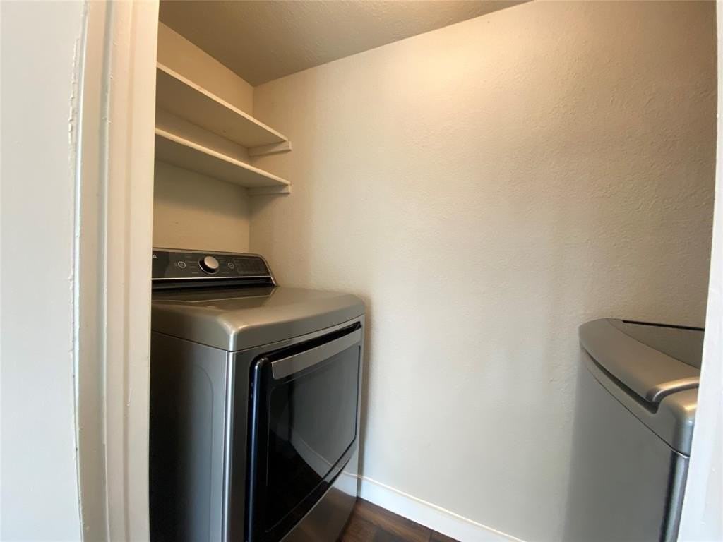 6042 Dooley Dr - Photo 6 of 14