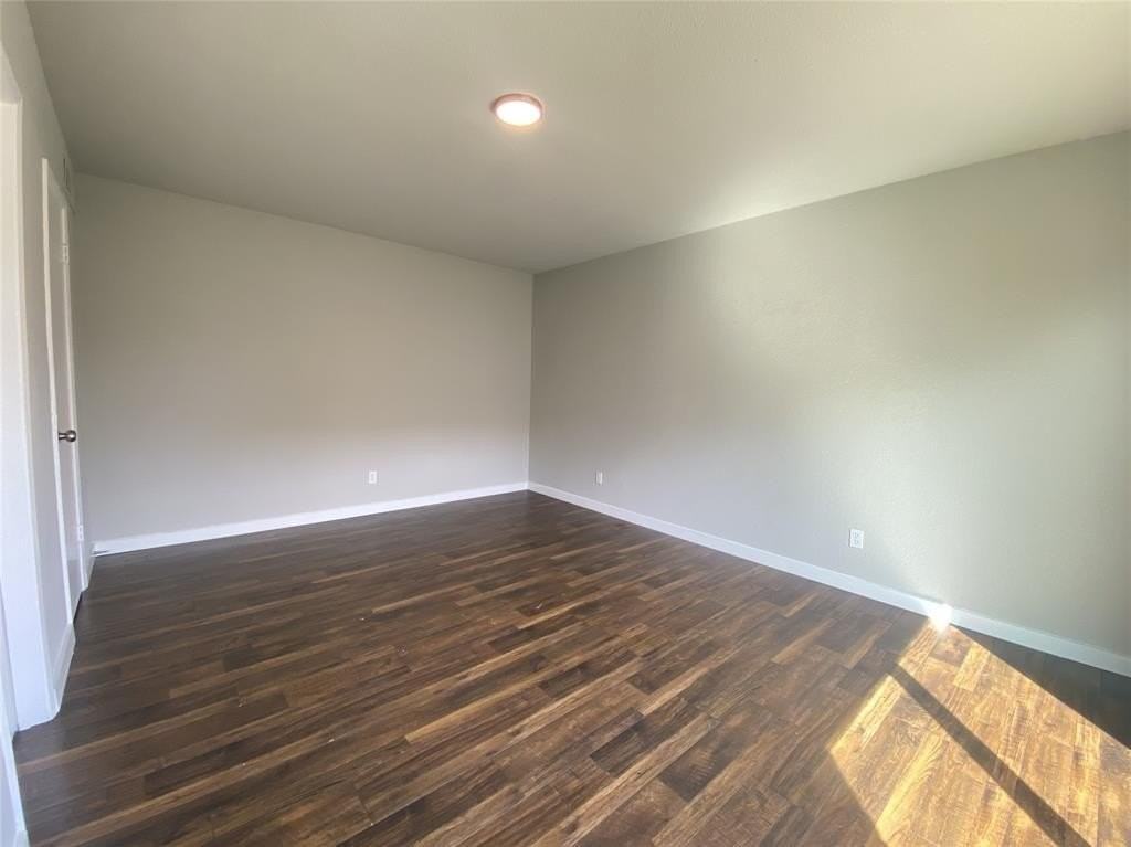 6042 Dooley Dr - Photo 7 of 14