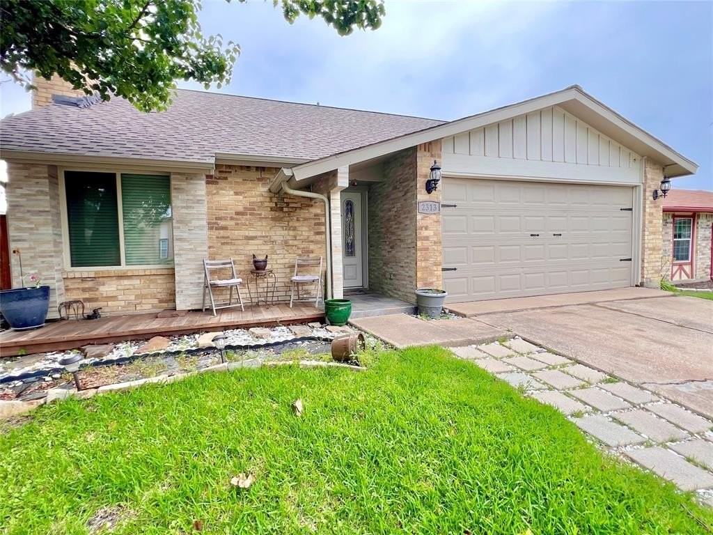 2313 Placid Dr - Photo 2 of 20