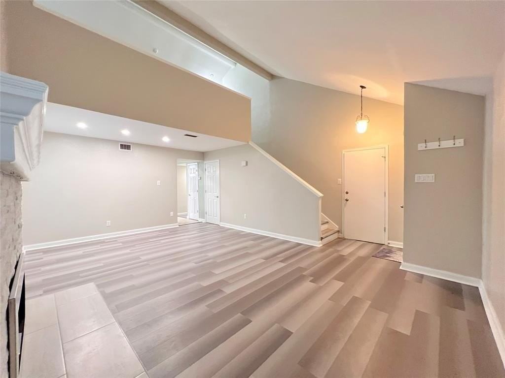 2313 Placid Dr - Photo 6 of 20