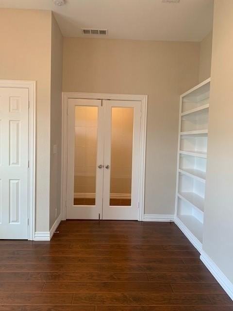 5330 Oceanport Dr - Photo 3 of 32