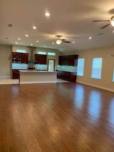 5330 Oceanport Dr - Photo 5 of 32