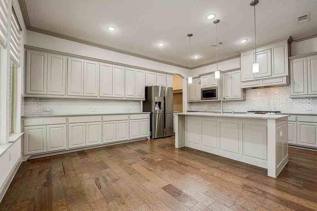 4145 Sechrist Dr - Photo 6 of 23