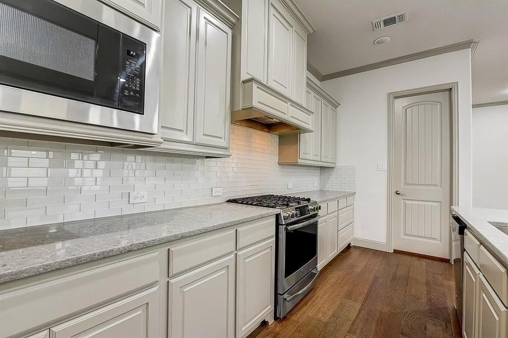 4145 Sechrist Dr - Photo 7 of 23