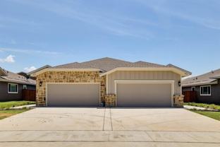 648 Blackland Dr - Photo 1 of 1