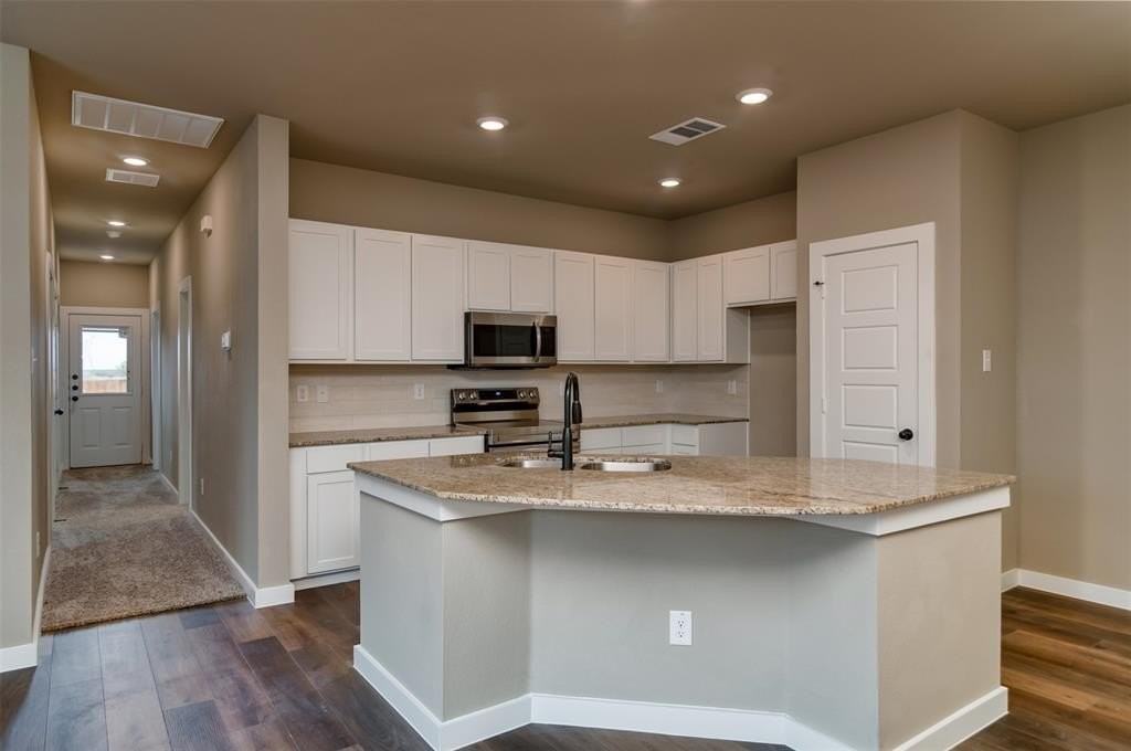 741 Fallow Dr - Photo 7 of 20