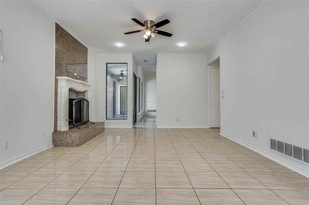 4517 Southgate Dr - Photo 4 of 25