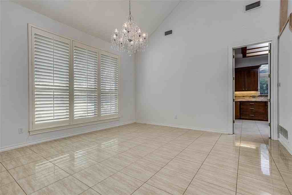 4517 Southgate Dr - Photo 7 of 25