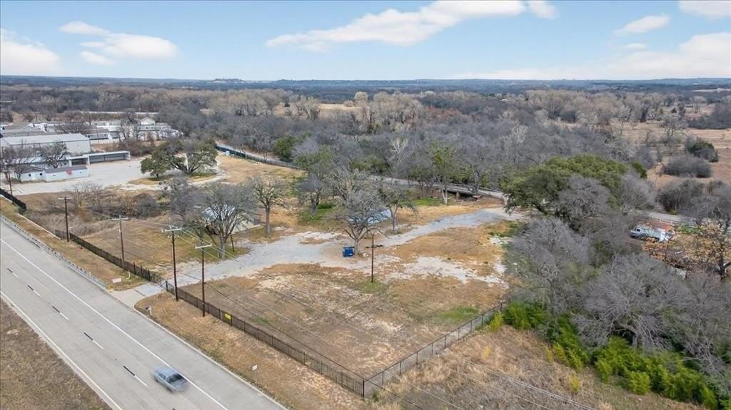 9600 Jacksboro Hwy - Photo 4 of 15