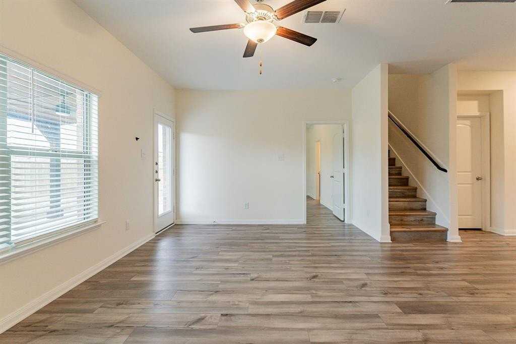 212 Foster Ln - Photo 6 of 26