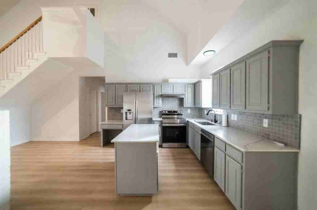 954 Lloyds Rd - Photo 7 of 37