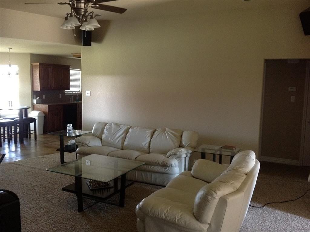 5010 Coyote Run - Photo 4 of 7