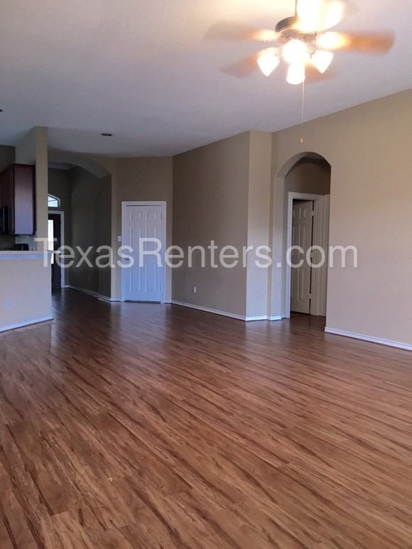 5231 Shadow Breeze Ln - Photo 3 of 11