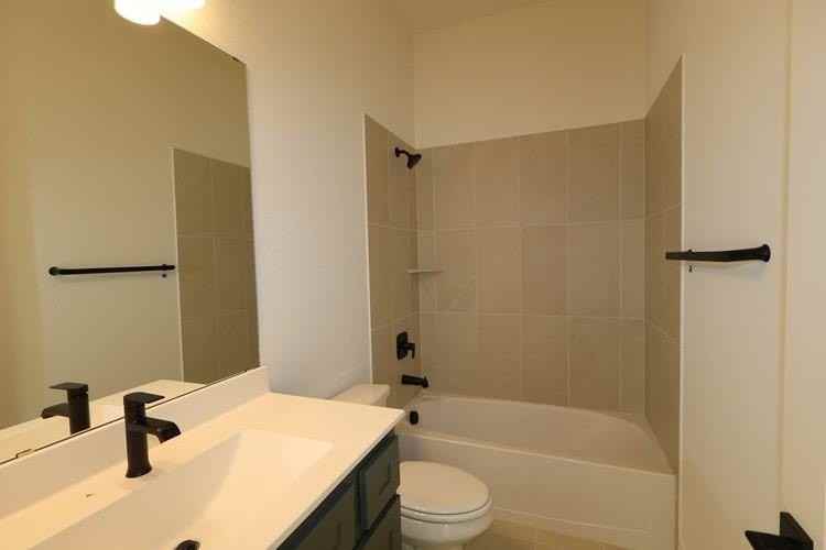 1514 Roundup Way - Photo 3 of 4