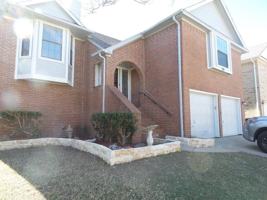 featured image of 786 Eiffel Dr