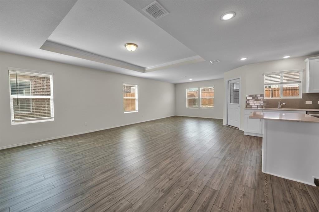 940 Paso Fino Dr - Photo 4 of 14