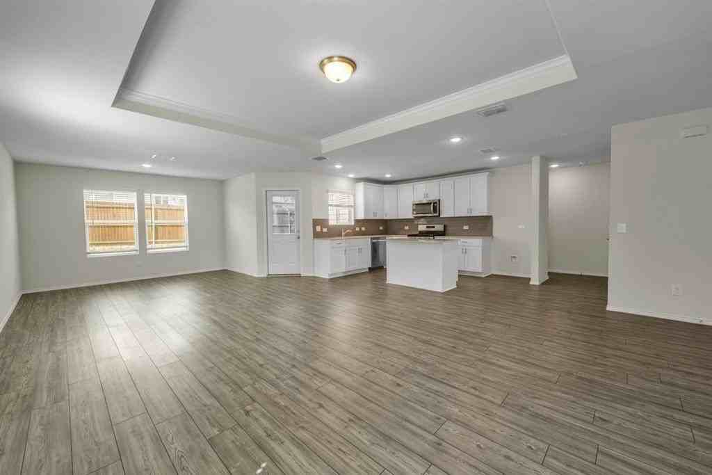 940 Paso Fino Dr - Photo 5 of 14