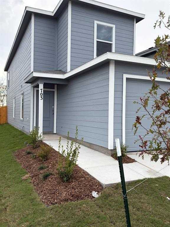 707 Sandhill Crane Ln - Photo 3 of 16