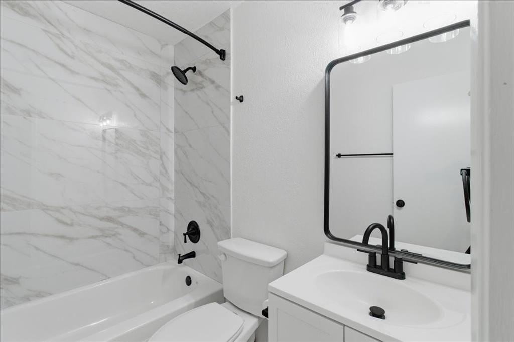 4333 Thicket Dr - Photo 5 of 21