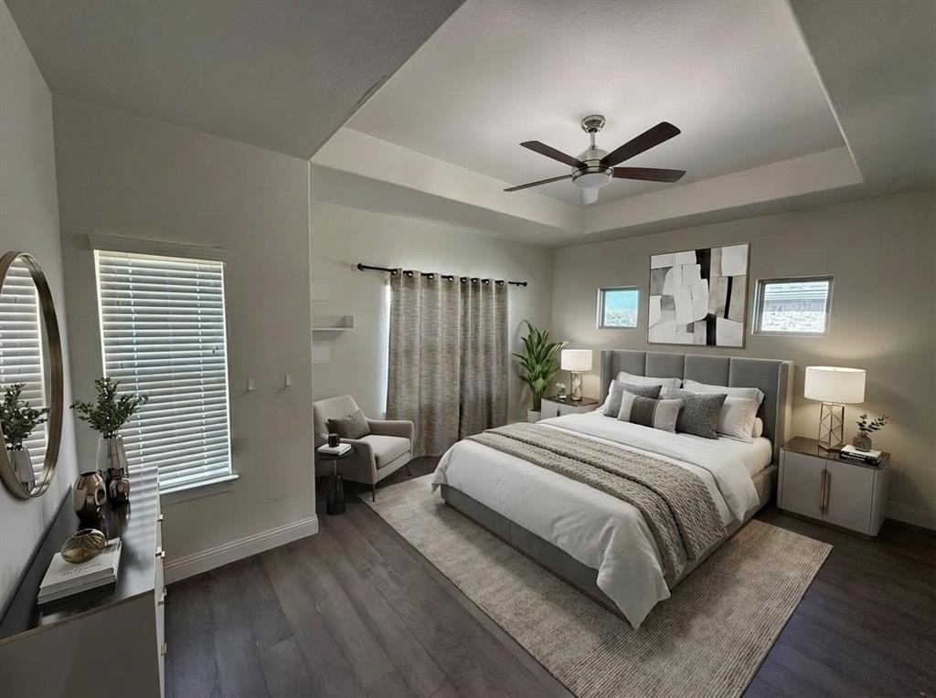 924 Julia Pl - Photo 5 of 15