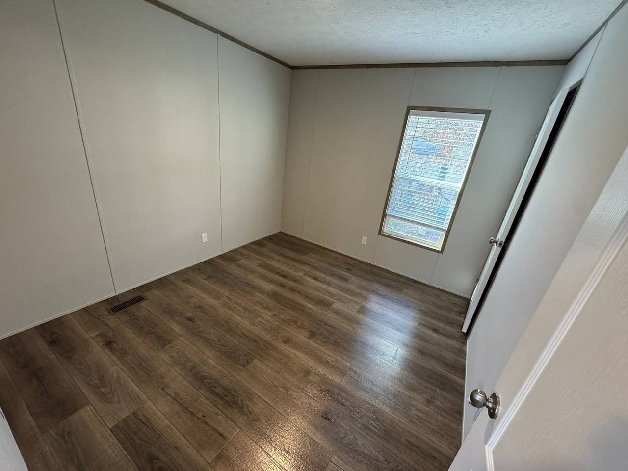 244 Wallingford Dr - Photo 7 of 11