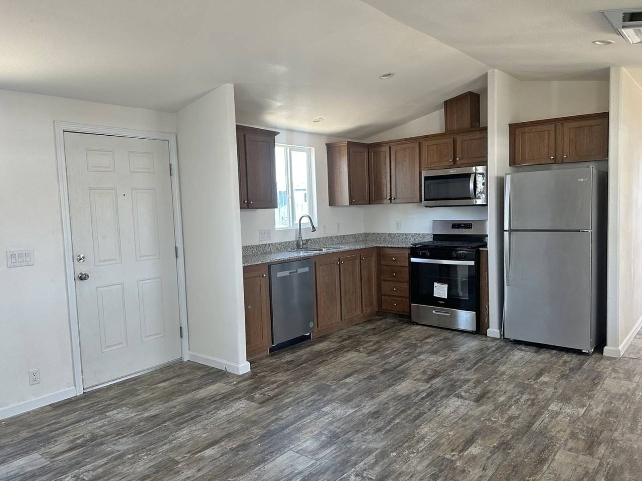 1470 Elizabeth St #67 - Photo 2 of 12